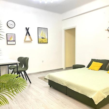 Uoohome7 Garden Green And Navy Афины Экстерьер фото